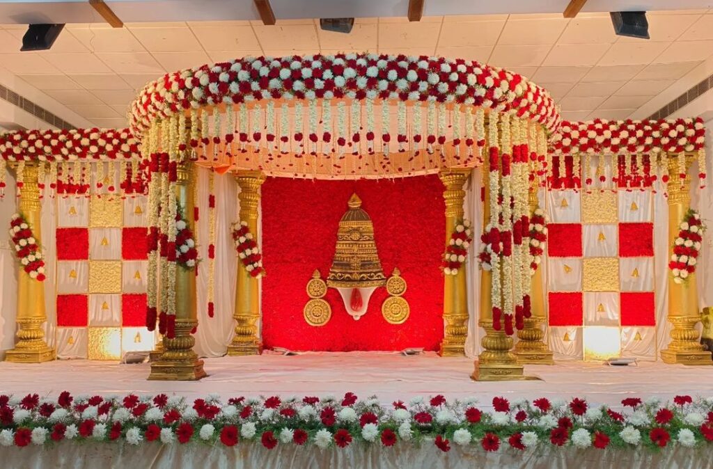 Beautiful Indian wedding stage captured during a Hyderabad premium couple photoshoot